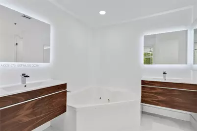 9725 NW 52nd St #406, Doral, FL 33178 - Photo 28