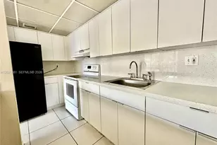 17650 NW 68th Ave, Hialeah, FL 33015 - Photo 12