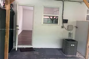 2029 Washington Ave, Opa-Locka, FL 33054 - Photo 16