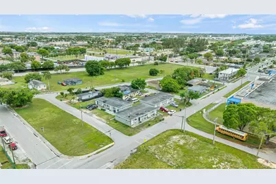 651 SW 4th Ave, Homestead, FL 33030 - Photo 18