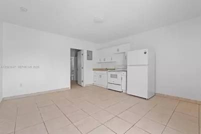 651 SW 4th Ave, Homestead, FL 33030 - Photo 6