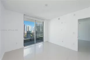 92 SW 3rd St, Miami, FL 33130 - Photo 10