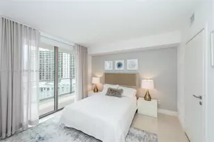 1300 Brickell Bay Dr, Miami, FL 33131 - Photo 12