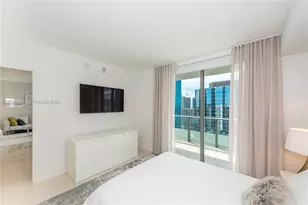 1300 Brickell Bay Dr, Miami, FL 33131 - Photo 14