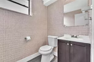 14212 NE 4th Ave, Miami, FL 33161 - Photo 12