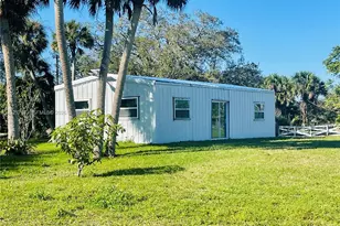 1326 Red Barn Rd, Moore Haven, FL 33471 - Photo 2