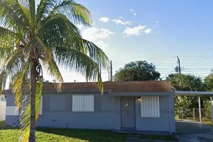 1021 W 2nd St, Riviera Beach, FL 33404 - Photo 1