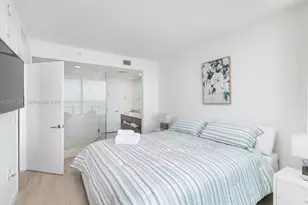 460 NE 28th St, Miami, FL 33137 - Photo 16