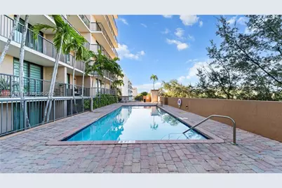 1690 SW 27th Ave #505, Miami, FL 33145 - Photo 10