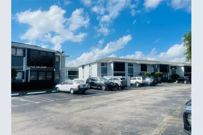 9715 Hammocks Blvd #103, Miami, FL 33196 - Photo 4
