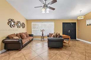 483 NW 107th Ave, Coral Springs, FL 33071 - Photo 10