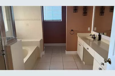13553 SW 124th Ave Rd, Miami, FL 33186 - Photo 22