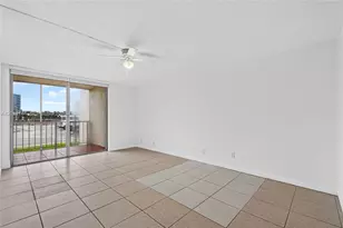 2000 Atlantic Shores Blvd, Hallandale Beach, FL 33009 - Photo 16