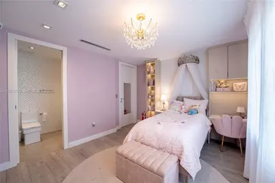 11155 NW 70th St, Doral, FL 33178 - Photo 30