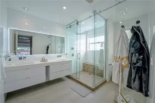 11155 NW 70th St, Doral, FL 33178 - Photo 38