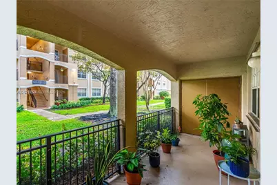 215 SW 117th Ter #14107, Pembroke Pines, FL 33025 - Photo 16
