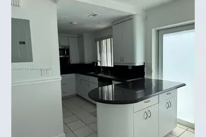 11 SW 109th Ave #C9, Sweetwater, FL 33174 - Photo 6