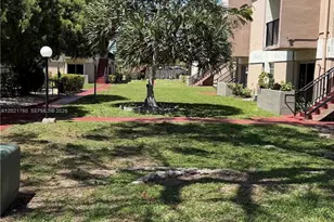 3901 SW 109th Ave, Miami, FL 33165 - Photo 6