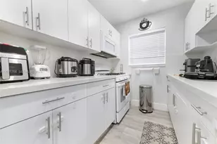 [Address not provided], Hialeah, FL 33012 - Photo 8