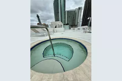 275 NE 18th St #910, Miami, FL 33132 - Photo 36