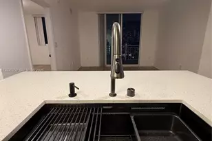 275 NE 18th St, Miami, FL 33132 - Photo 10