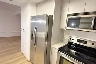 275 NE 18th St, Miami, FL 33132 - Photo 12