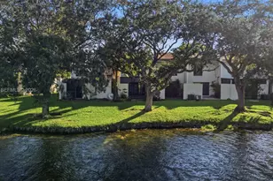 1257 NW 98th Terrace, Pembroke Pines, FL 33024 - Photo 20