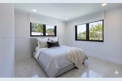1701 SW 23rd Ter, Miami, FL 33145 - Photo 18
