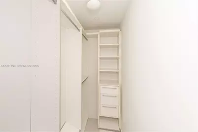 1300 S Miami Ave #4709, Miami, FL 33130 - Photo 16
