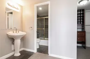 11111 Biscayne Blvd, Miami, FL 33181 - Photo 10