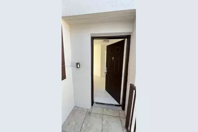 1132 NW 125th Path #204, Miami, FL 33182 - Photo 2