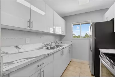 2201 Catherine Dr #3, Delray Beach, FL 33445 - Photo 4