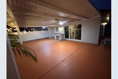14956 SW 39th St, Miami, FL 33185 - Photo 6
