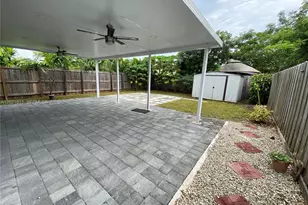 273 SE 31st Ave, Homestead, FL 33033 - Photo 4