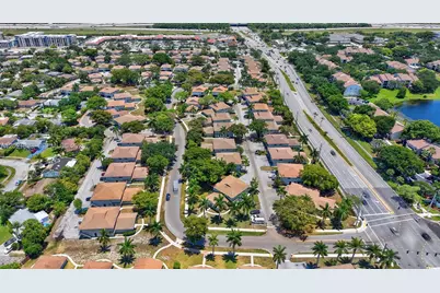 2067 Ilene Ct #2, Delray Beach, FL 33445 - Photo 10