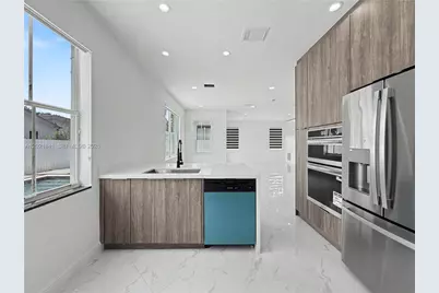 15486 SW 23rd Ln, Miami, FL 33185 - Photo 16