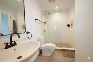 690 SW 1st Ct, Miami, FL 33130 - Photo 22