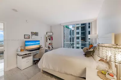 1010 SW 2nd Ave #1608, Miami, FL 33130 - Photo 16