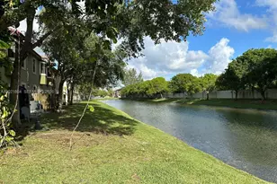 3585 NE 5th St, Homestead, FL 33033 - Photo 2
