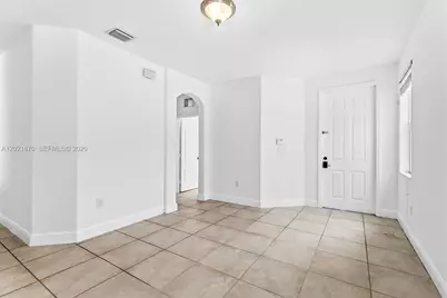 8610 NW 110th Ave, Doral, FL 33178 - Photo 8