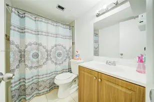 494 NW 165th St Rd, Miami, FL 33169 - Photo 8