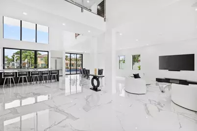 2751 NE 22nd Ct, Pompano Beach, FL 33062 - Photo 4