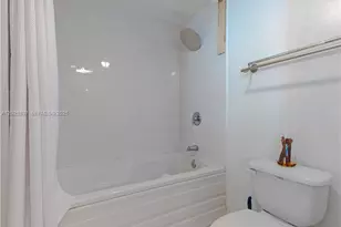 690 SW 1st Ct, Miami, FL 33130 - Photo 24