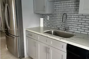 8531 NW 25th St, Sunrise, FL 33322 - Photo 8