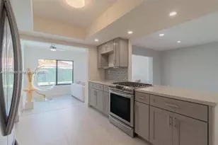 8531 NW 25th St, Sunrise, FL 33322 - Photo 4