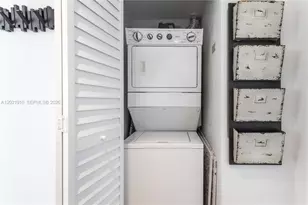 60 SW 13th St, Miami, FL 33130 - Photo 24
