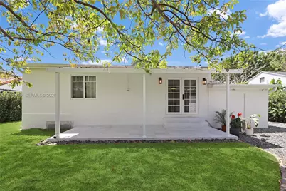 6415 SW 39th St, Miami, FL 33155 - Photo 2