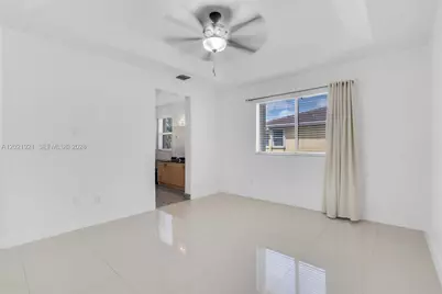 5175 NW 108th Pl, Doral, FL 33178 - Photo 14