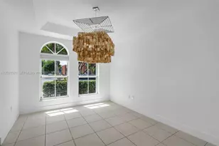 5175 NW 108th Pl, Doral, FL 33178 - Photo 10