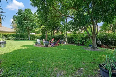115 Kapok Crescent, Royal Palm Beach, FL 33411 - Photo 26